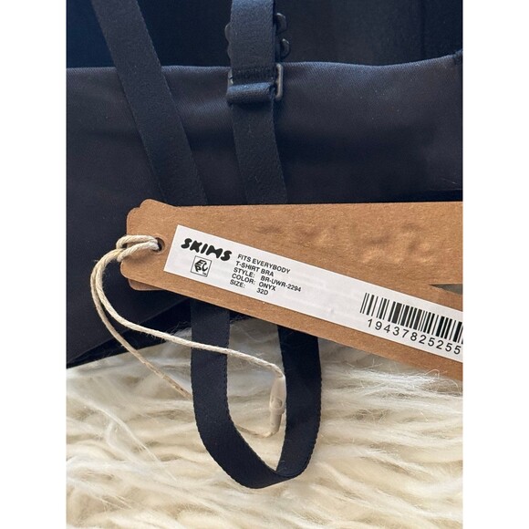 Skims Fits Everybody T-shirt Bra Onyx Size 32D - Picture 7 of 7